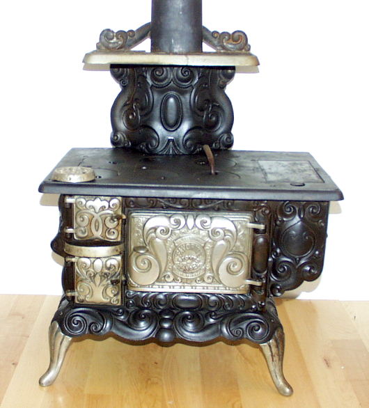 What are some different types of miniature stoves?