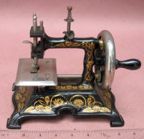 German Muller #15 Cast Iron Toy Sewing Machine / TSM