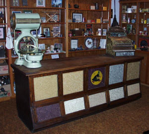 Sherer Bean Counter / Cabinet 