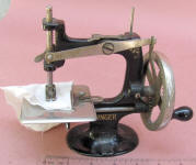 1st Model 4 Spoke Singer Model 20 TSM / Toy Sewing Machine