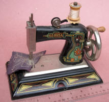 Casige "Gloria" Toy Sewing Machine