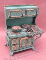 Blue Bird Toy Stove by Grey Iron