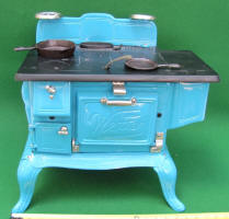 Wetter Salesman Sample / Display Model / Cast Iron Toy Stove