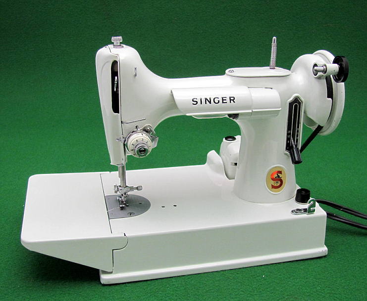 Singer Featherweight 221 and 222 Thread Cutter – The Singer Featherweight  Shop