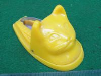 Yellow Kitty Got - Cha Mouse Trap