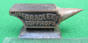 USE Bradley's Top Props / New Haven Slat Irons Miniature Cast Iron Advertising Anvil / Paperweight