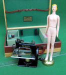 Singer Model 20-10 TSM / Toy Sewing Machine w/ Mannequin in Case