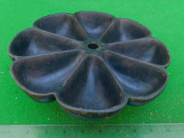 Cobbler's Cast Iron Revolving Nail Cup