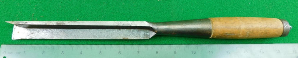 Wilder 7/8 Corner Chisel