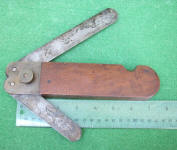 Adjustable Gauge Co., Lexington, KY. Angle Divider / 2 Arm Bevel 