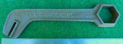 Newell Sanders Plow Co. # 24 Wrench