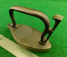 Patented-Antiques.com Sells Antique Pressing Irons 