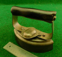 Patented-Antiques.com Sells Antique Pressing Irons 