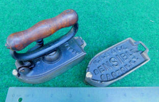 Patented-Antiques Sells Antique Irons