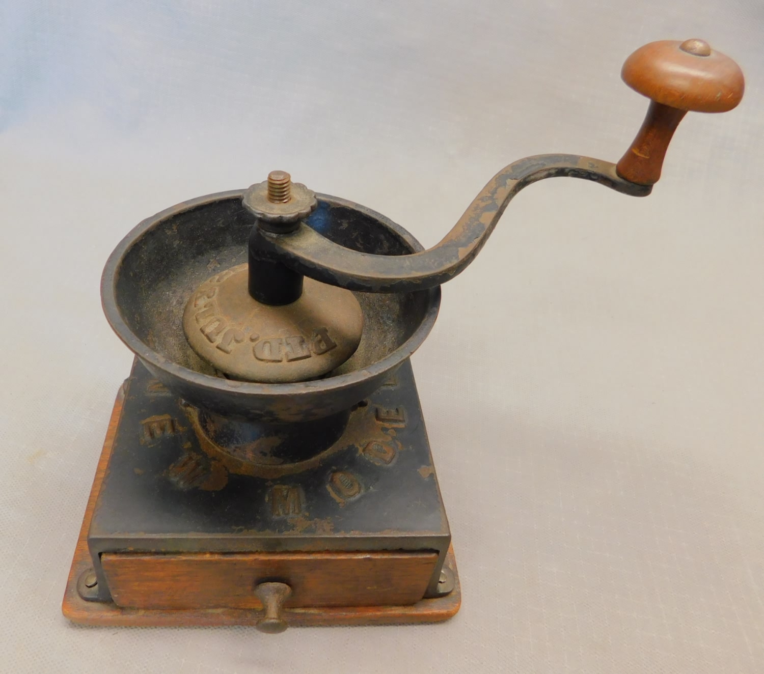 www.AntiqBuyer.com antique coffee mills sales archive