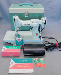 1968/69 White / Green Singer Featherweight 221K Sewing Machine (EY851109)