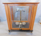 Wood Case Analytical Balance Scale