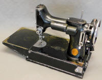 1933 Black Singer Featherweight 221 Sewing Machine (AD542135) First Production Run!
