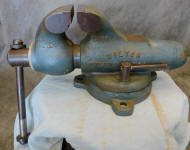 Wilton Bullet No. 9300 N 3" Jaw Bench Vise w/ Swivel Base