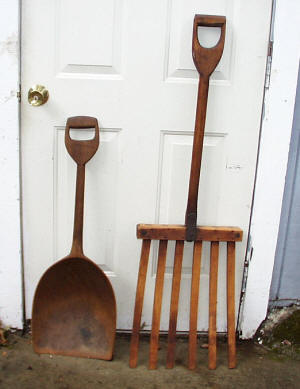 Primitive Shovel & Fork