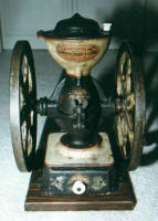 Landers, Frary & Clark #20 Cast Iron Coffee Mill