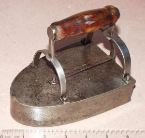 French
	Stirrup Handle Swing Gate Box Iron