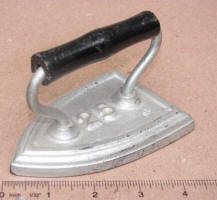 Stevens #25 Child Size Toy Sad Iron