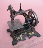 Muller #20 Toy / Travel Size / Child-Size Antique Sewing Machine