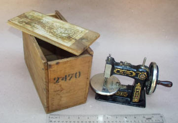 Stitchwell Little Lady TSM Toy Sewing Machine in Original Box