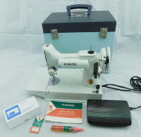 1968/69 White / Green Singer Featherweight 221K Sewing Machine with Unusual Original Carry Case (FA236298)