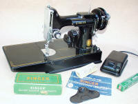 1955 Black Singer Featherweight 221 Sewing Machine