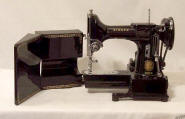 Singer 221 Featherweight Sewing Machine