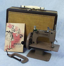 Singer Toy Sewing Machine TSM